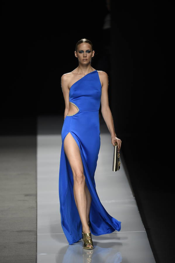 Vestido largo azul de Felipe Varela