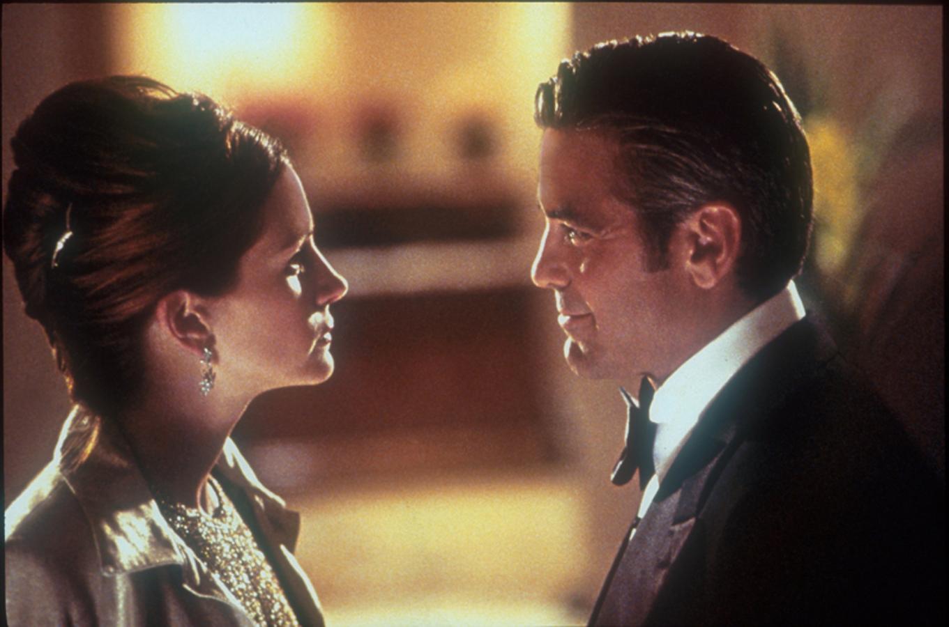 Julia Roberts y George Clooney en 'Ocean's Eleven'
