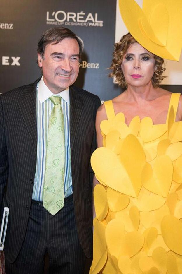 Pedro J. Ramírez y Ágatha Ruiz de la Prada en uno de sus últimos actos./cordon press.