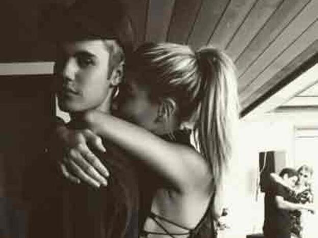 Justin Bieber y Hailey Baldwin en una imagen de cuando eran pareja./instagram.