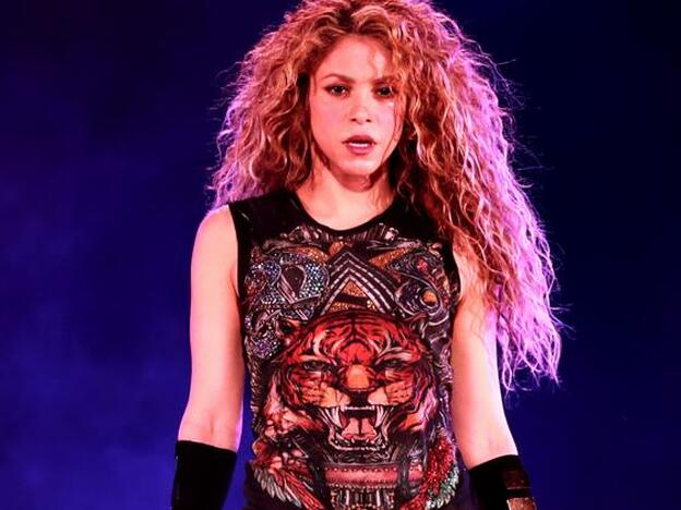 Haz click en la galería de imágenes para ver a Shakira en su primer concierto en Hamburgo tras sus problemas de cuerdas vocales./gtres