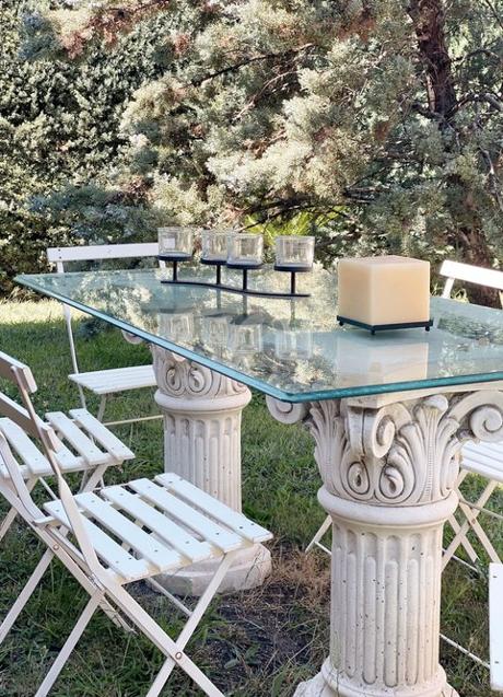 En los mercadillos de Arquitectura del orden hay todo tipo de muebles y objetos de decoración. / La Nueva Creativa