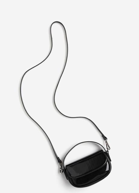 Bolso negro de H&M (15,99 euros euros)