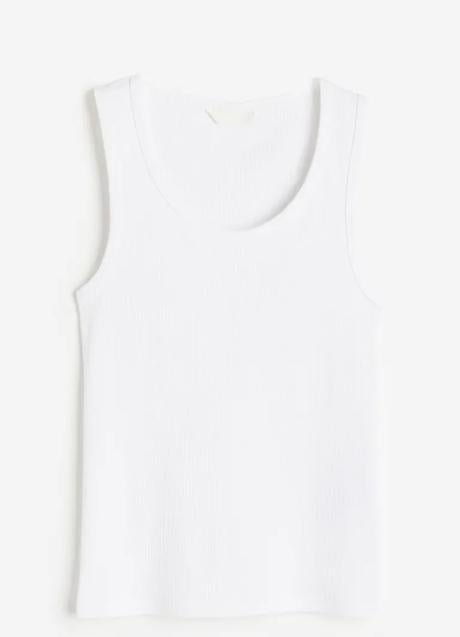 Camiseta blanca de H&M (7,99 euros)
