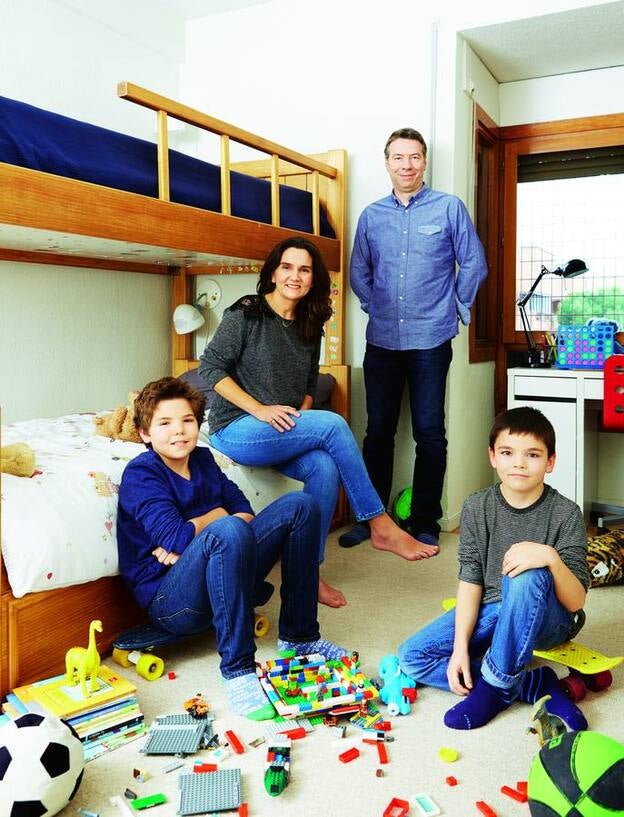 Los juegos tecnológicos como apoyo educativo según Ángela López y Kenneth Coulter