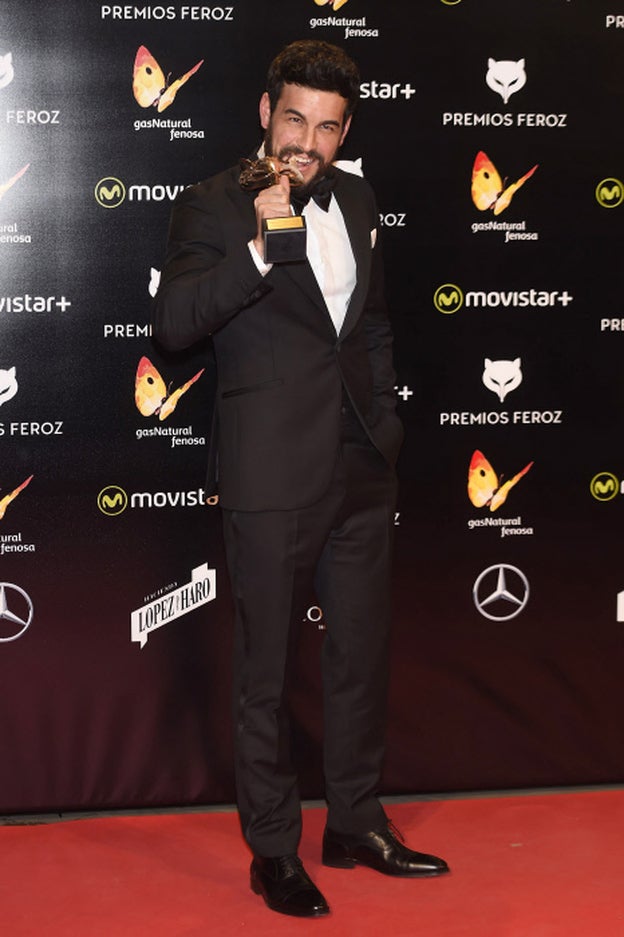 Mario Casas se llevó el premio a Mejor Actor de Reparto por 'Mi gran noche'.