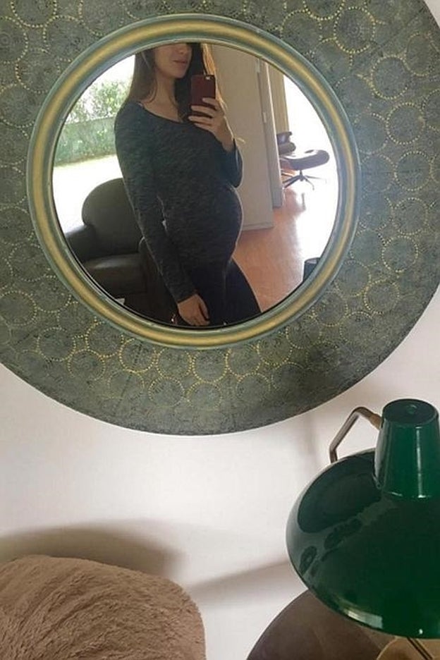 Sara Carbonero presume de embarazo en Instagram