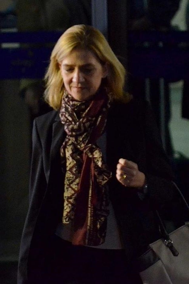 La Infanta Cristina seguirá en el banquillo