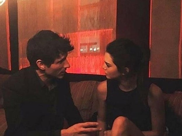 Andrés Velencoso le pide el teléfono a Kendall Jenner