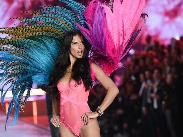 Adriana Lima y su alegato en Instagram: ser modelo es muy duro
