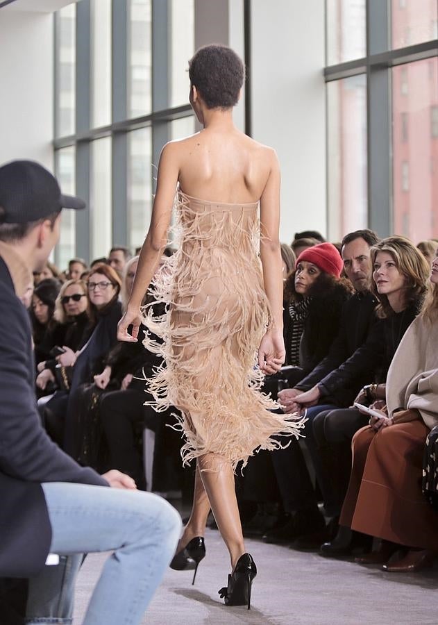 Desfile de Jason Wu en Nueva York: plumas