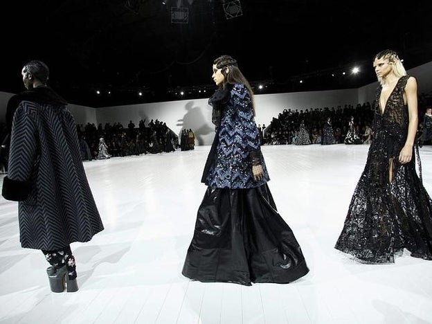 Marc Jacobs tiñe de negro y gris la Semana de la Moda de Nueva York