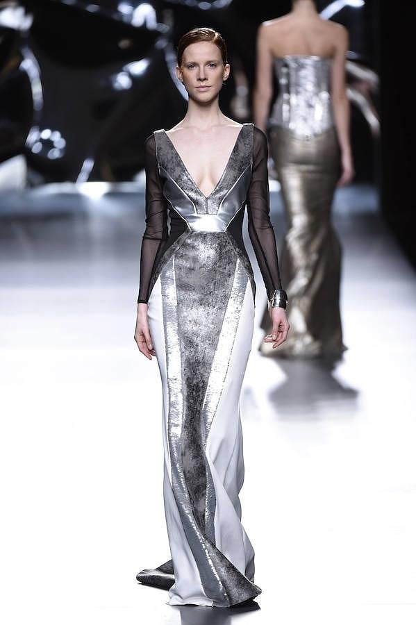 Desfile Maya Hansen en la MBFWM: efecto escarchado