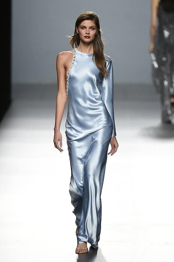 Desfile The 2nd Skin en la MBFWM: vestido seda