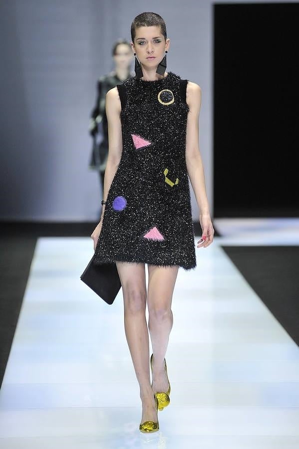 Desfile Emporio Armani en Milán: LBD