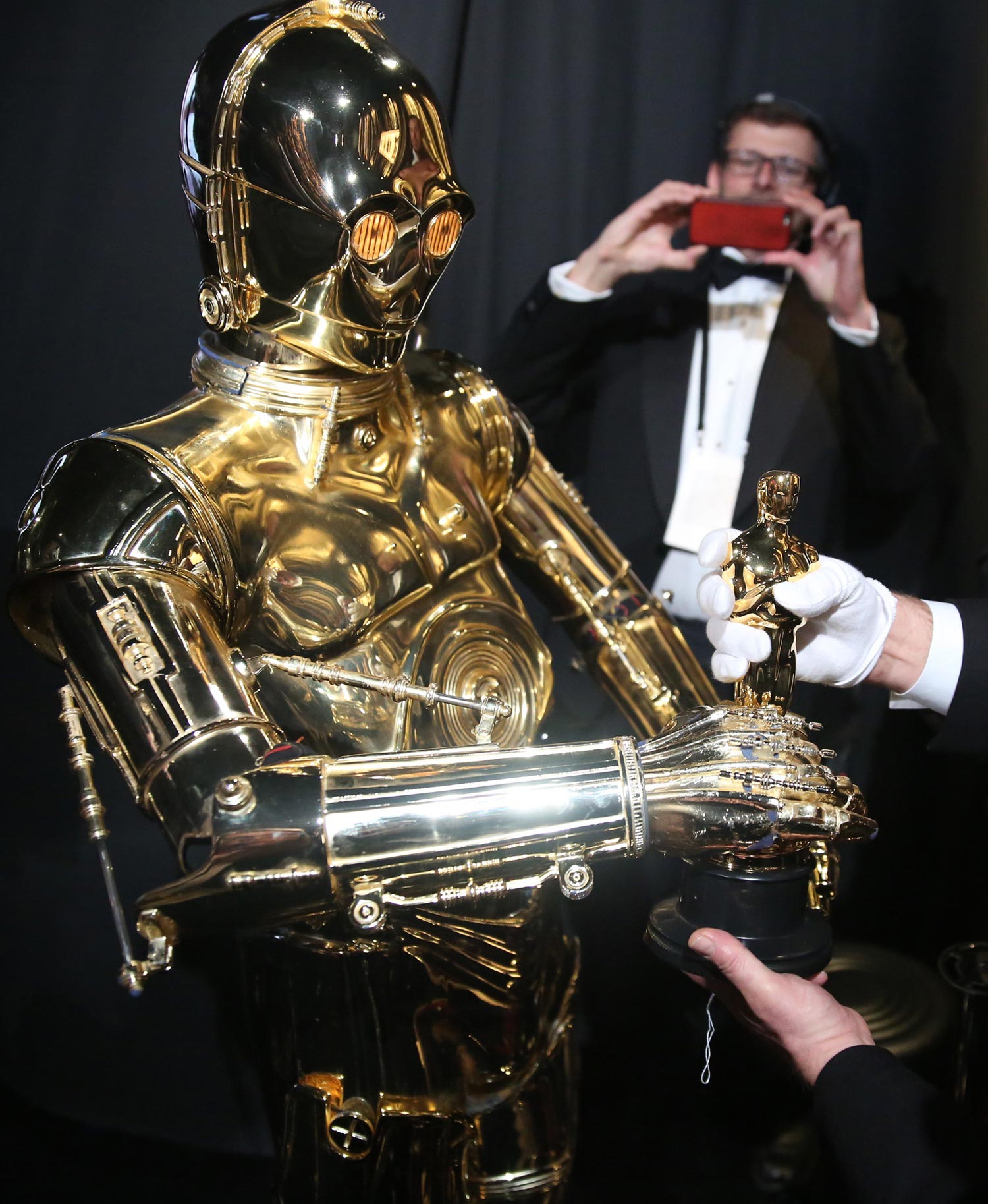 Las mejores fotos de los Premios Oscar 2016: C-3PO