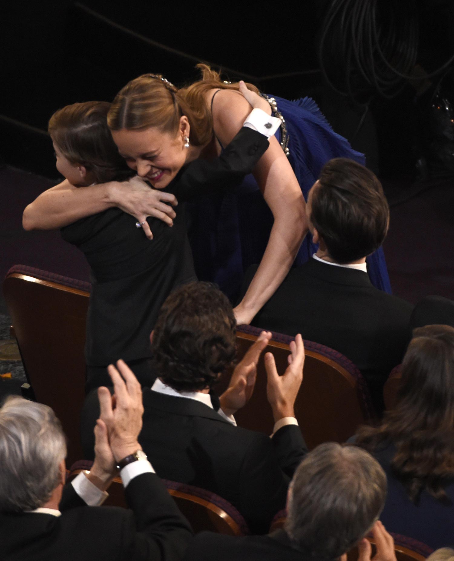 Las mejores fotos de los Premios Oscar 2016: el abrazo más tierno