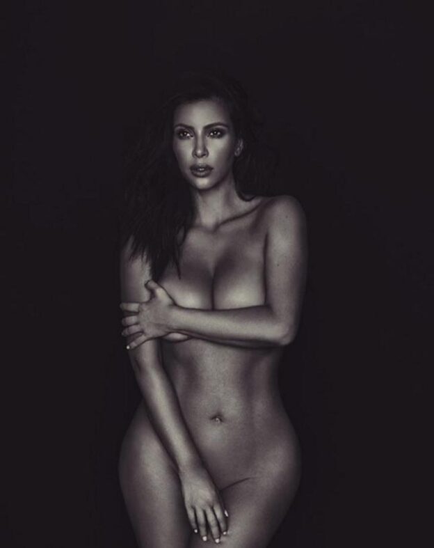 Esta es la respuesta de Kim Kardashian a las críticas por su desnudo de ayer./Instagram.