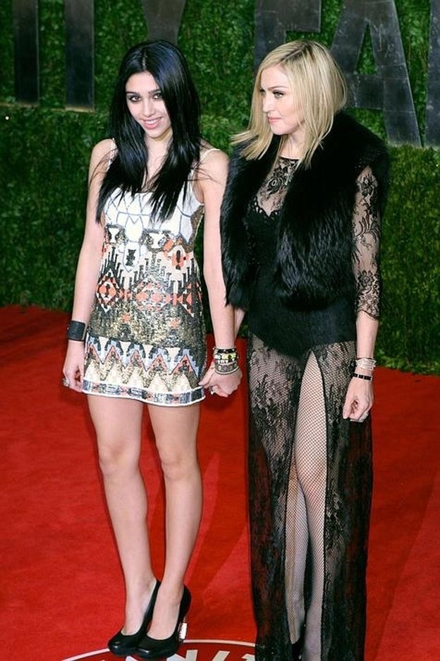 Lourdes María media entre Madonna y Rocco