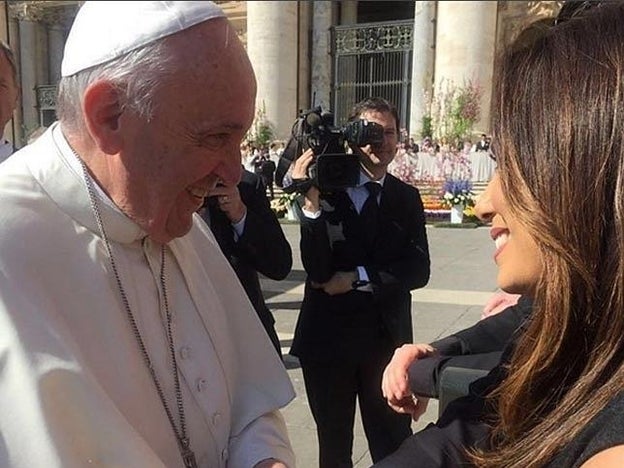Eva Longoria se reúne con el Papa Francisco