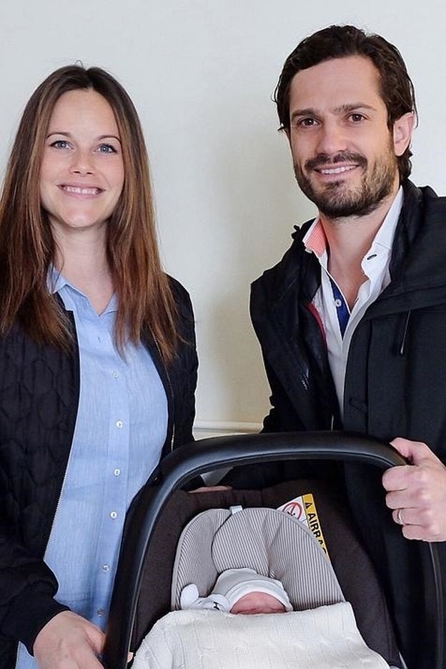 Carlos Felipe y Sofia de Suecia presentan a su hijo ante la prensa