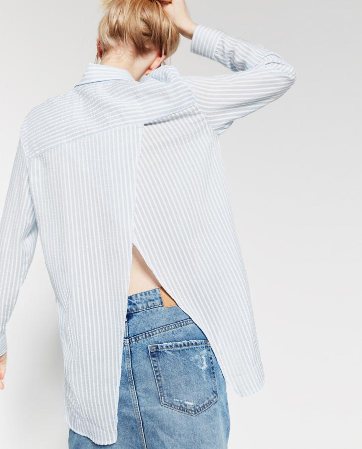 Zara reinventa la camisa oxford: escotada