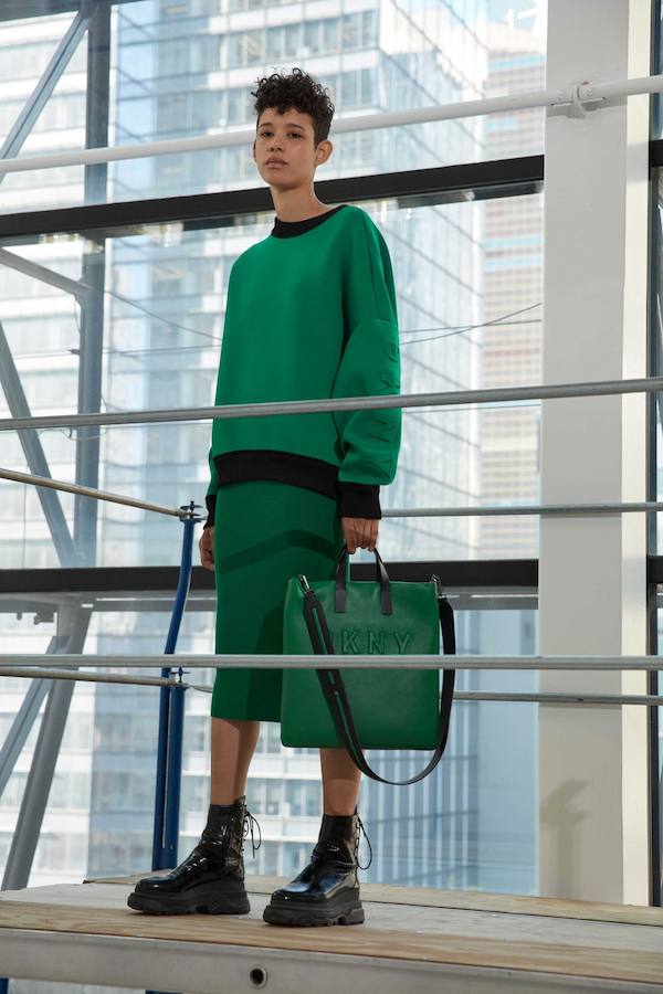 Look verde de la colección crucero 2017 de DKNY