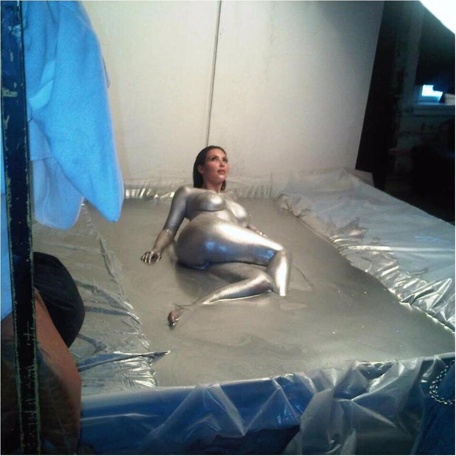 Las 15 fotos desnuda de Kim Kardashian más polémicas