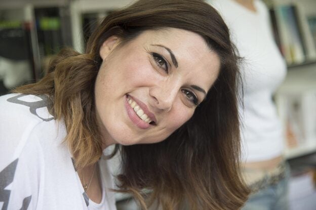 Isasaweis anuncia su separación vía YouTube