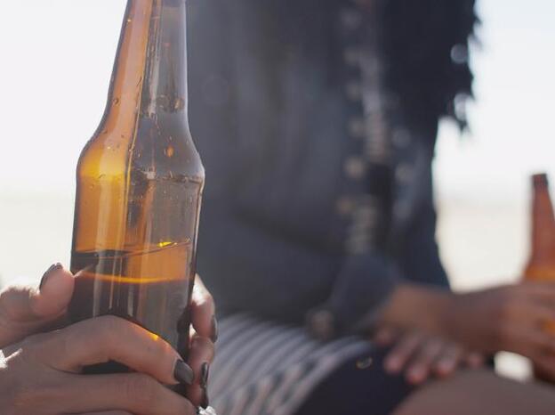 Mi amiga bebe demasiado