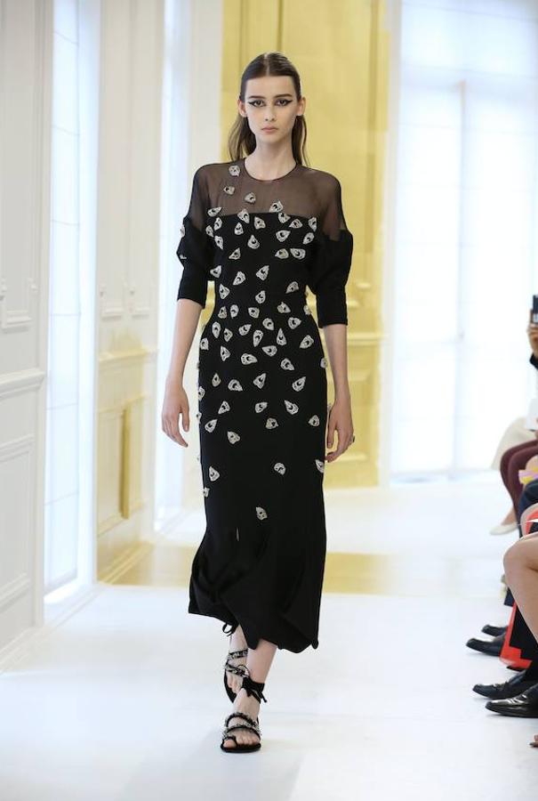 La Alta Costura de Dior se queda en blanco y negro