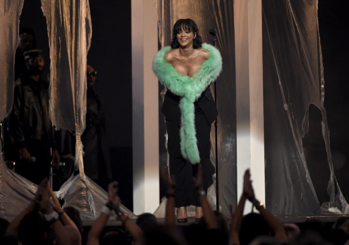 Los looks de Rihanna en sus conciertos