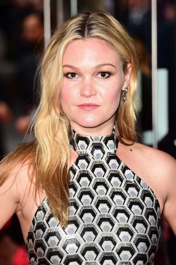 El look beauty de Julia Stiles