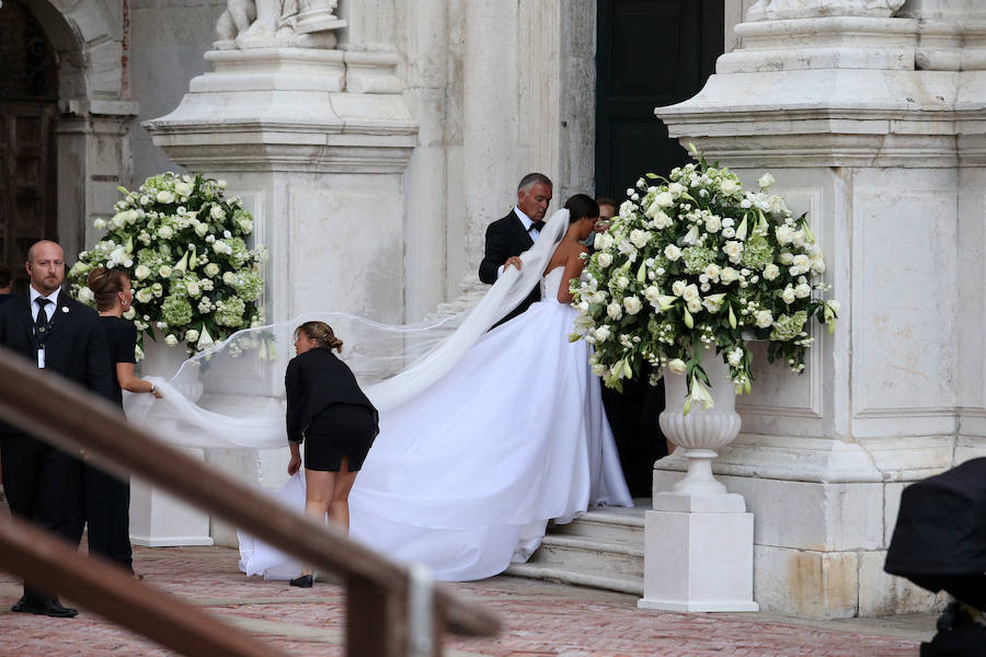 Ana Ivanovic entrando a la iglesia