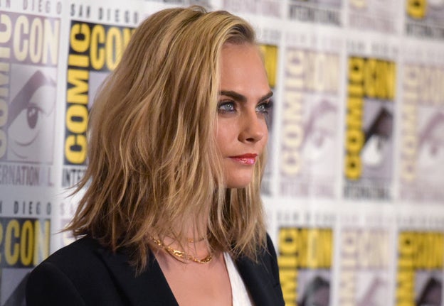 La reaparición (y el cambio de look) de Cara Delevingne