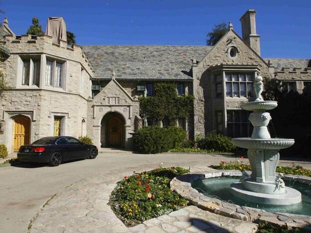 Castillos, mansiones y emblemas al mal gusto