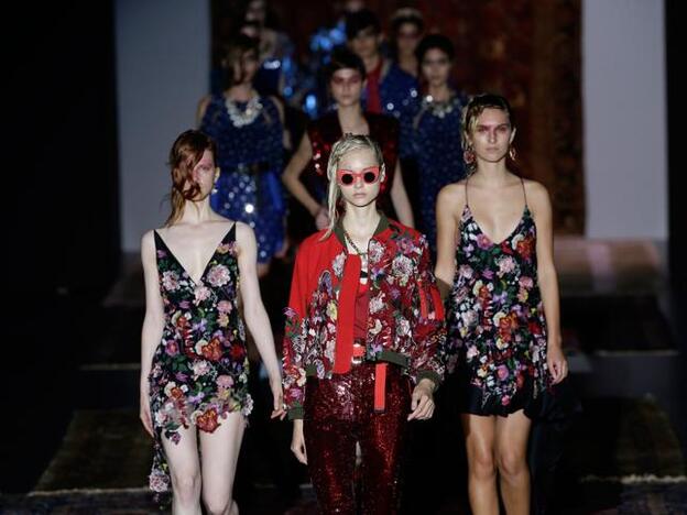 MBFWM primavera-verano 2017: Ana Locking y el caos como fuente de inspiración