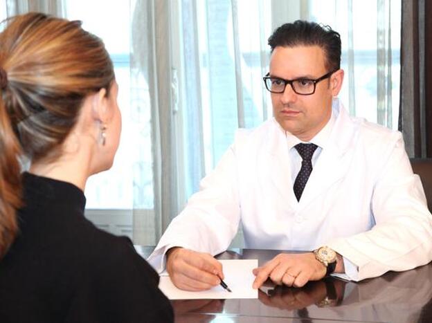 Cinco preguntas que debes hacer al cirujano estético