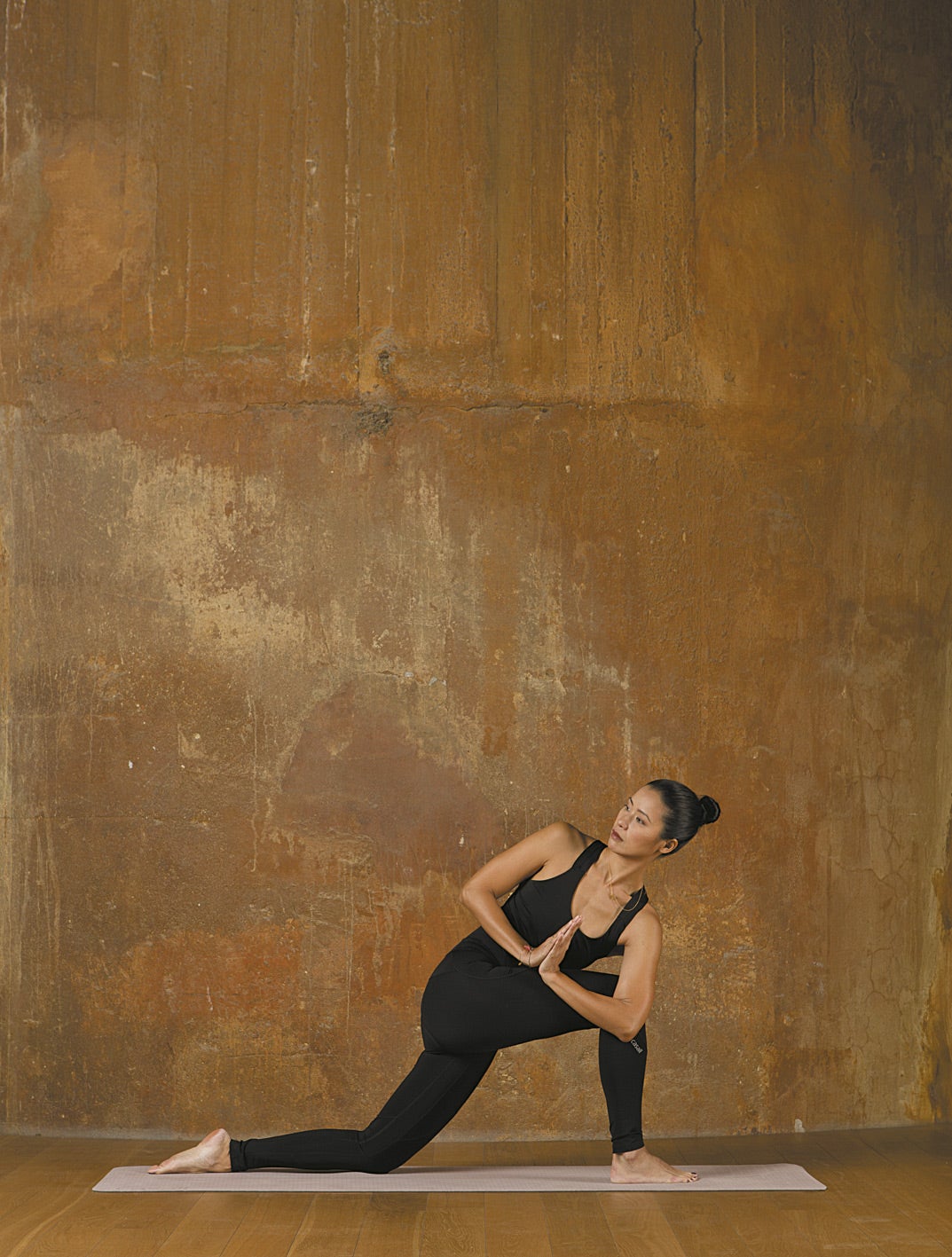 Yoga en casa: por los suelos