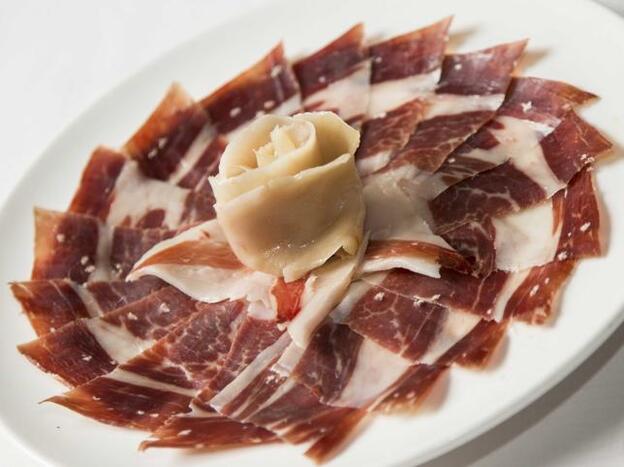 12 cosas que debes saber antes de servir un plato de jamón de bellota (ibérico) en tu mesa