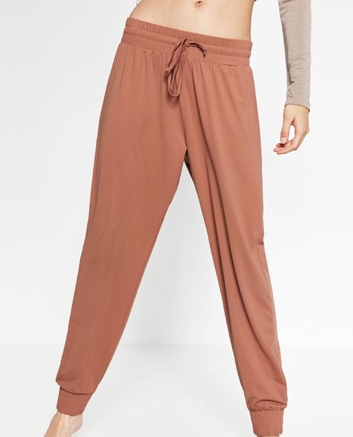 Pantalón fluído de Zara