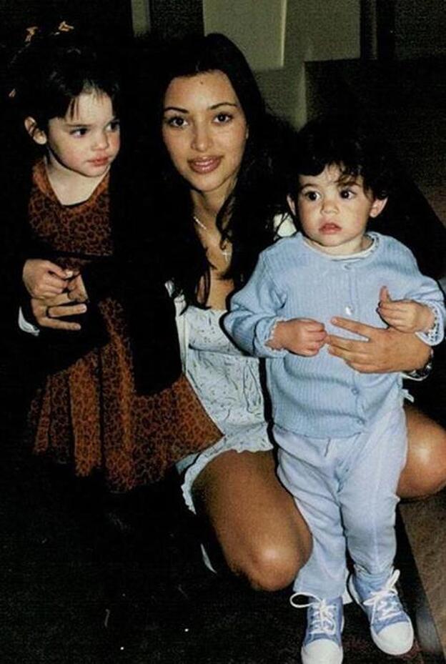 Las felicitaciones de las Kardashian a Kim en el peor cumpleaños de su vida