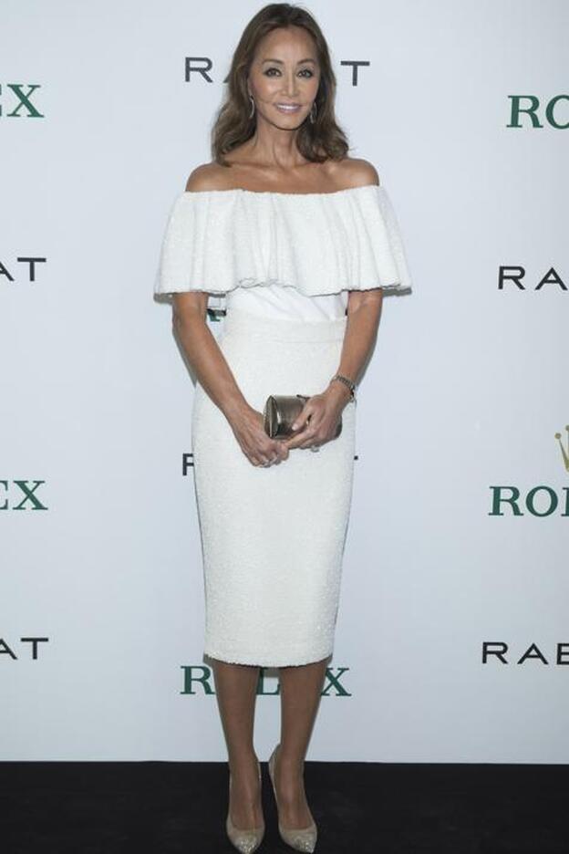 Isabel Preysler: "No ha habido anillo de pedida"