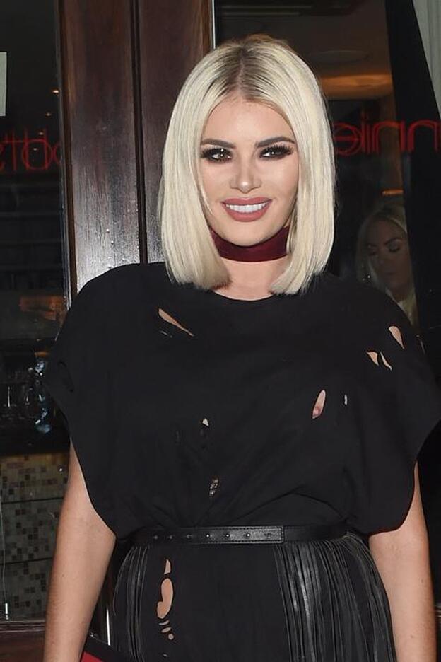 El pezón al aire de Chloe Sims para celebrar su cumpleaños