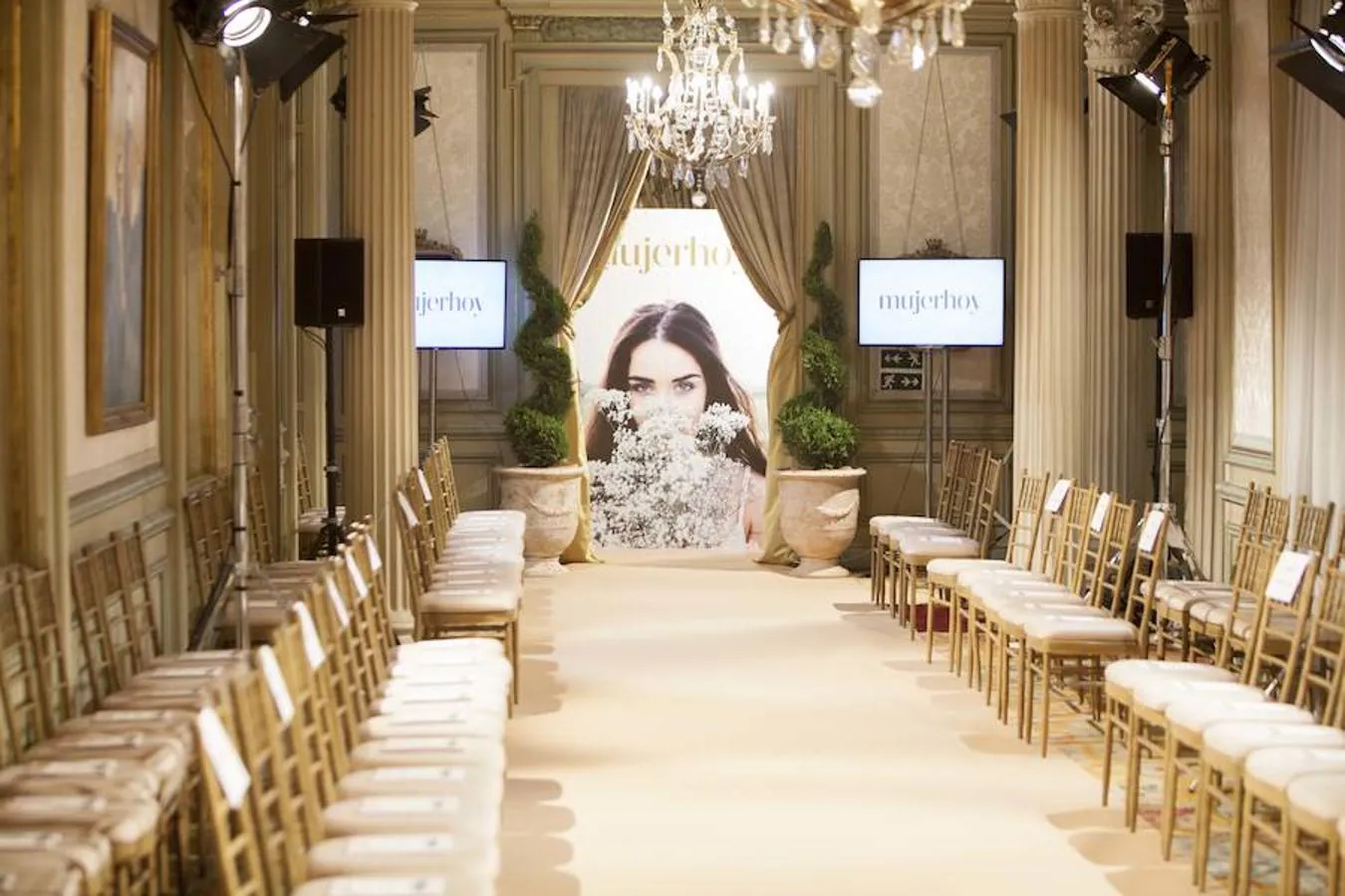 El Palacio de Fernán Núñez en Madrid acogió Novias Couture 2016