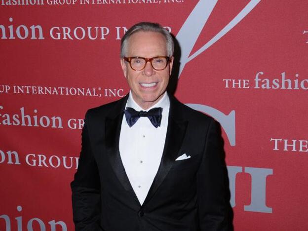Tommy Hilfiger dice 'sí, quiero' a Melania Trump