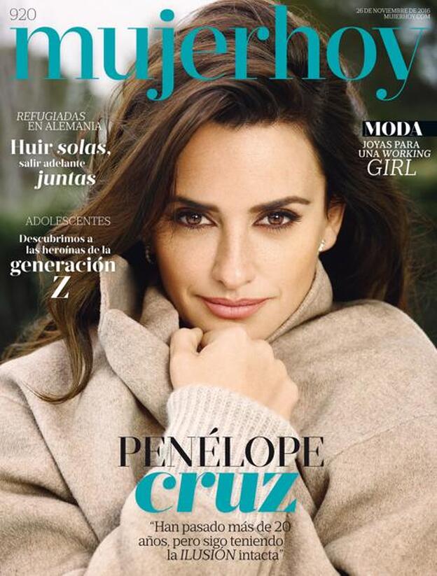 Penélope Cruz, toda una 'Reina de España' en portada de Mujerhoy