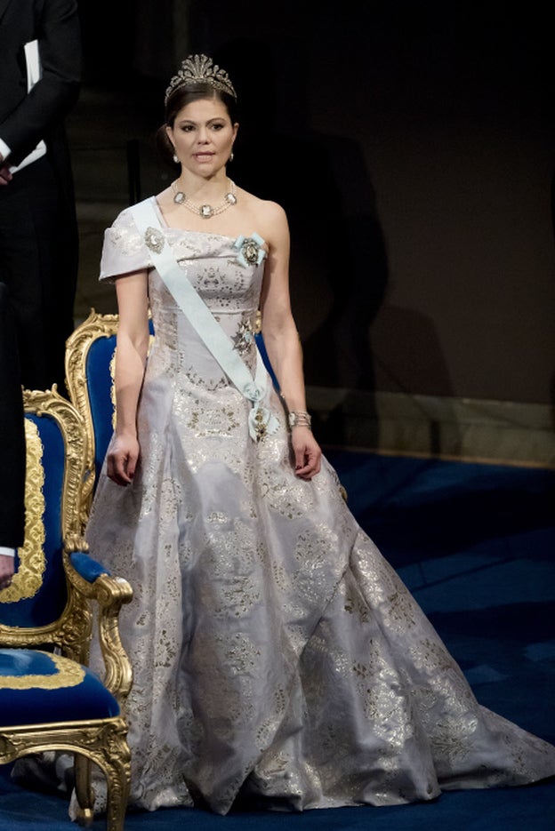 Victoria de Suecia y su vestido princesa de H&M en los Nobel