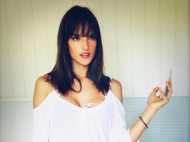 Alessandra Ambrosio estrena corte de pelo