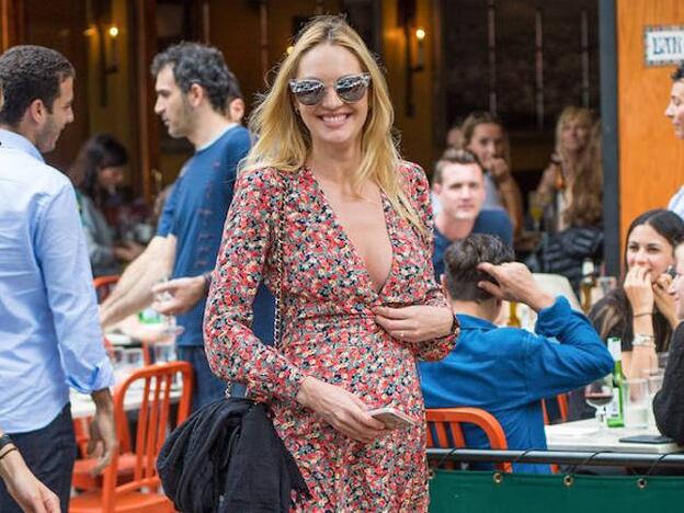 Candice Swanepoel durante sus meses de embarazo./getty